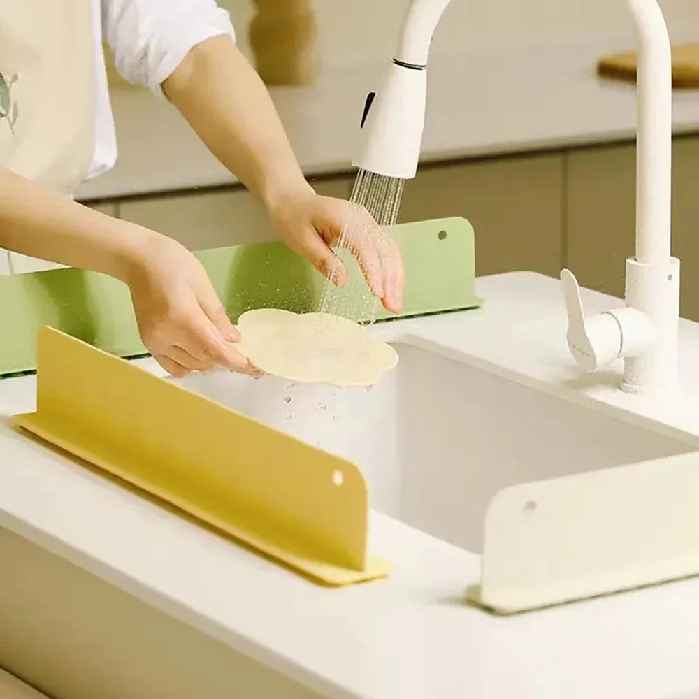 Silicone Sink Splash Guard – Suction Cup Baffle