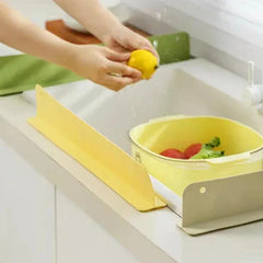 Silicone Sink Splash Guard – Suction Cup Baffle