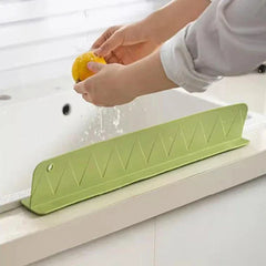 Silicone Sink Splash Guard – Suction Cup Baffle